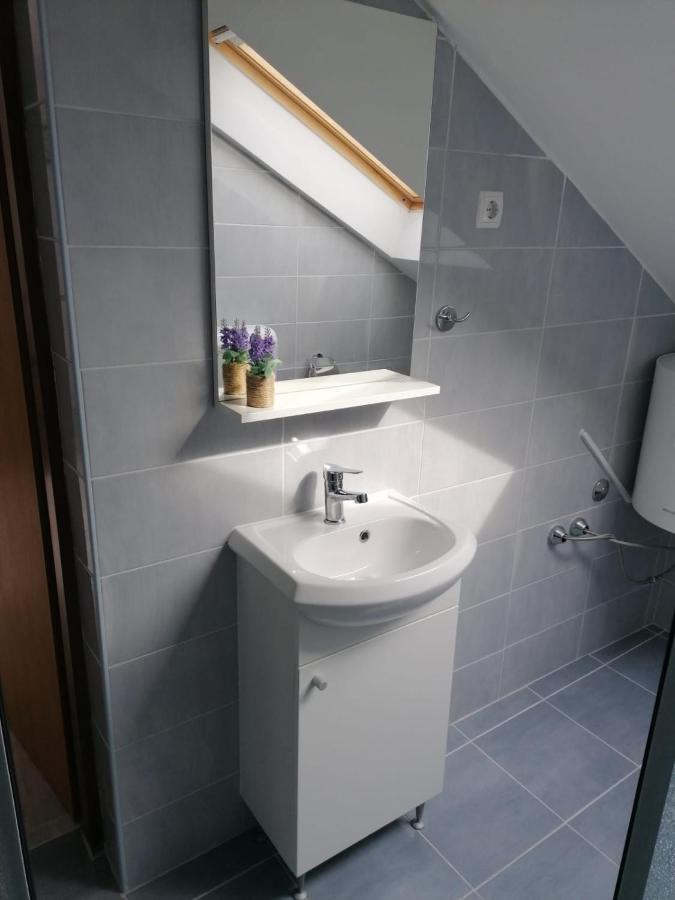 Apartment Niva Nin Eksteriør bilde