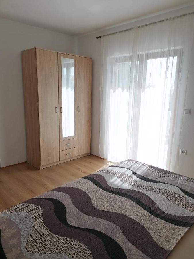 Apartment Niva Nin Eksteriør bilde