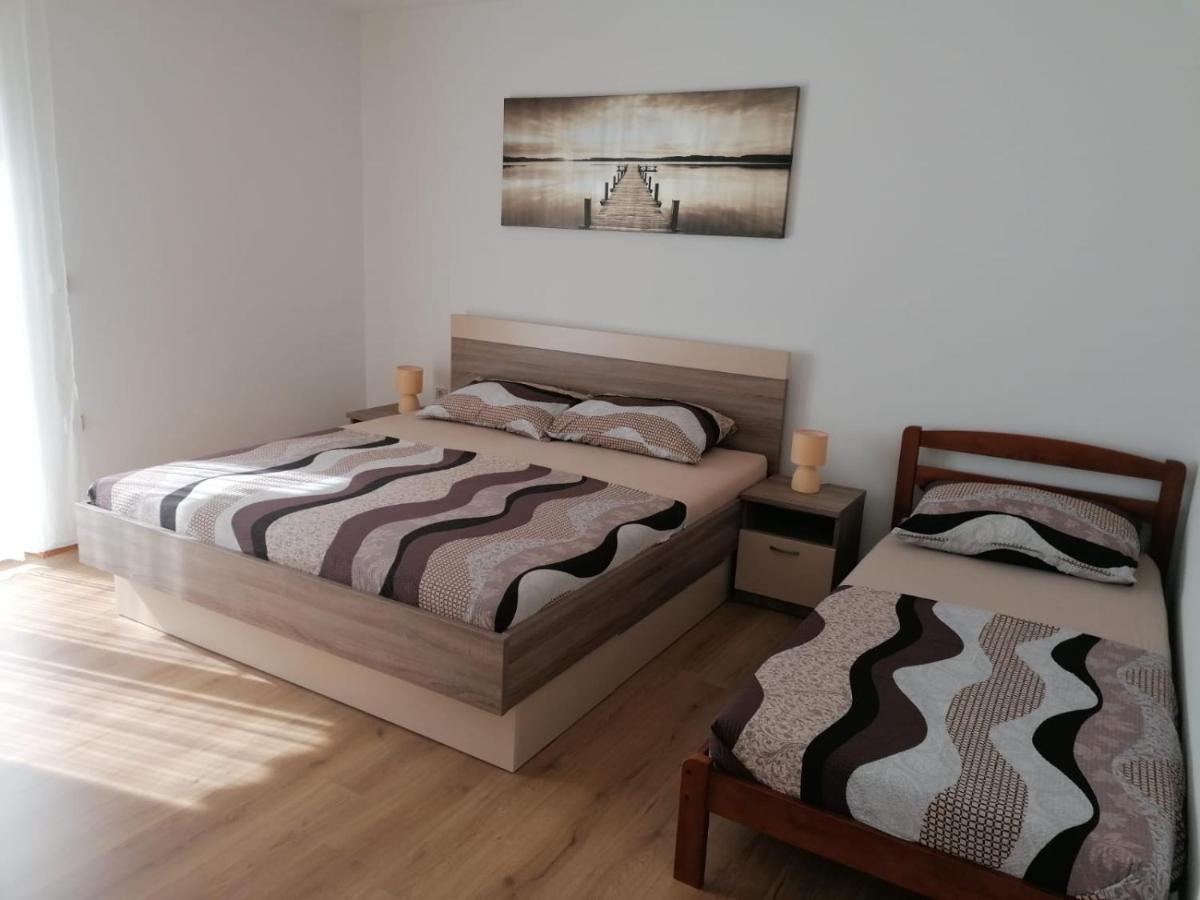 Apartment Niva Nin Eksteriør bilde