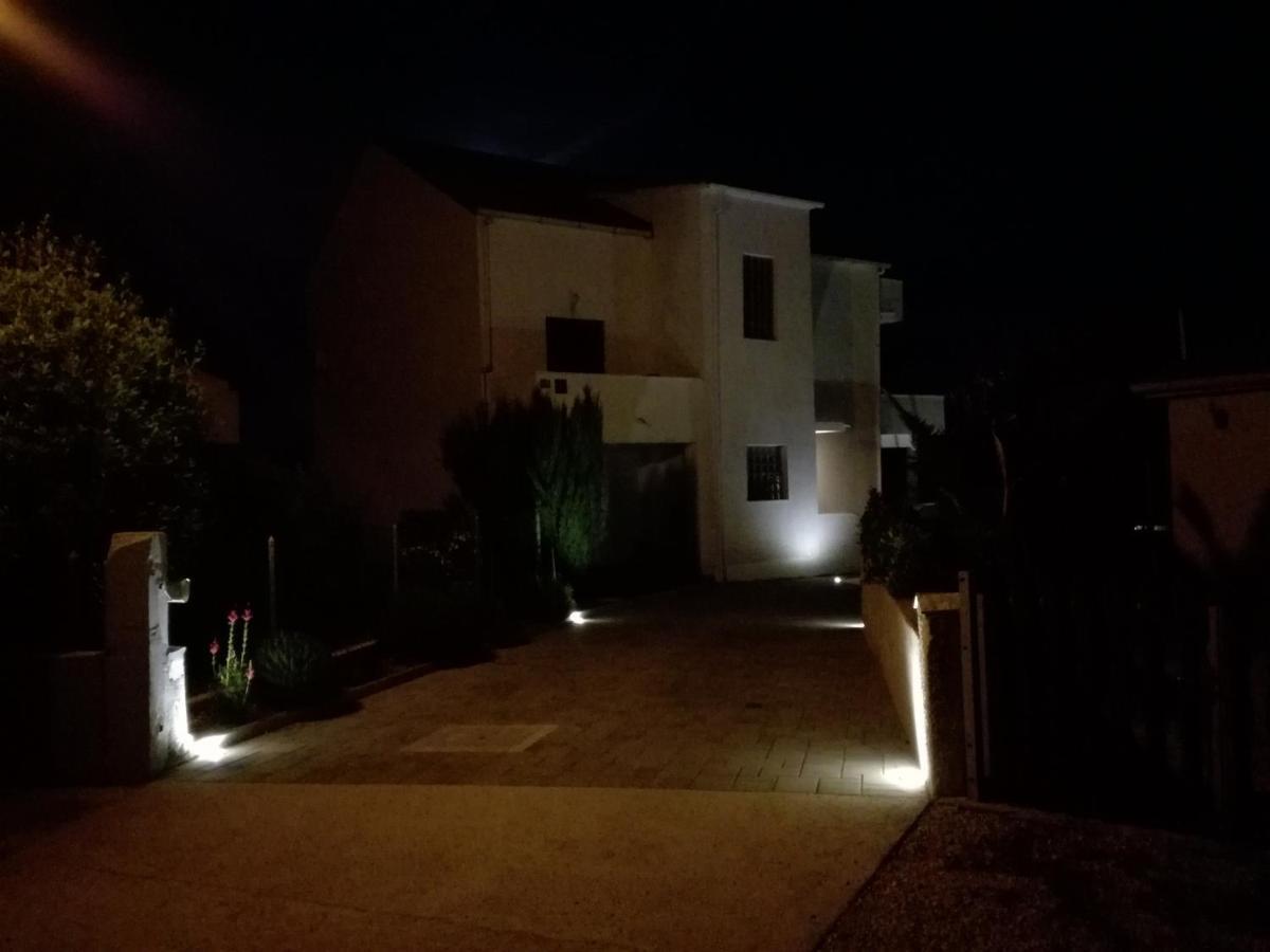 Apartment Niva Nin Eksteriør bilde