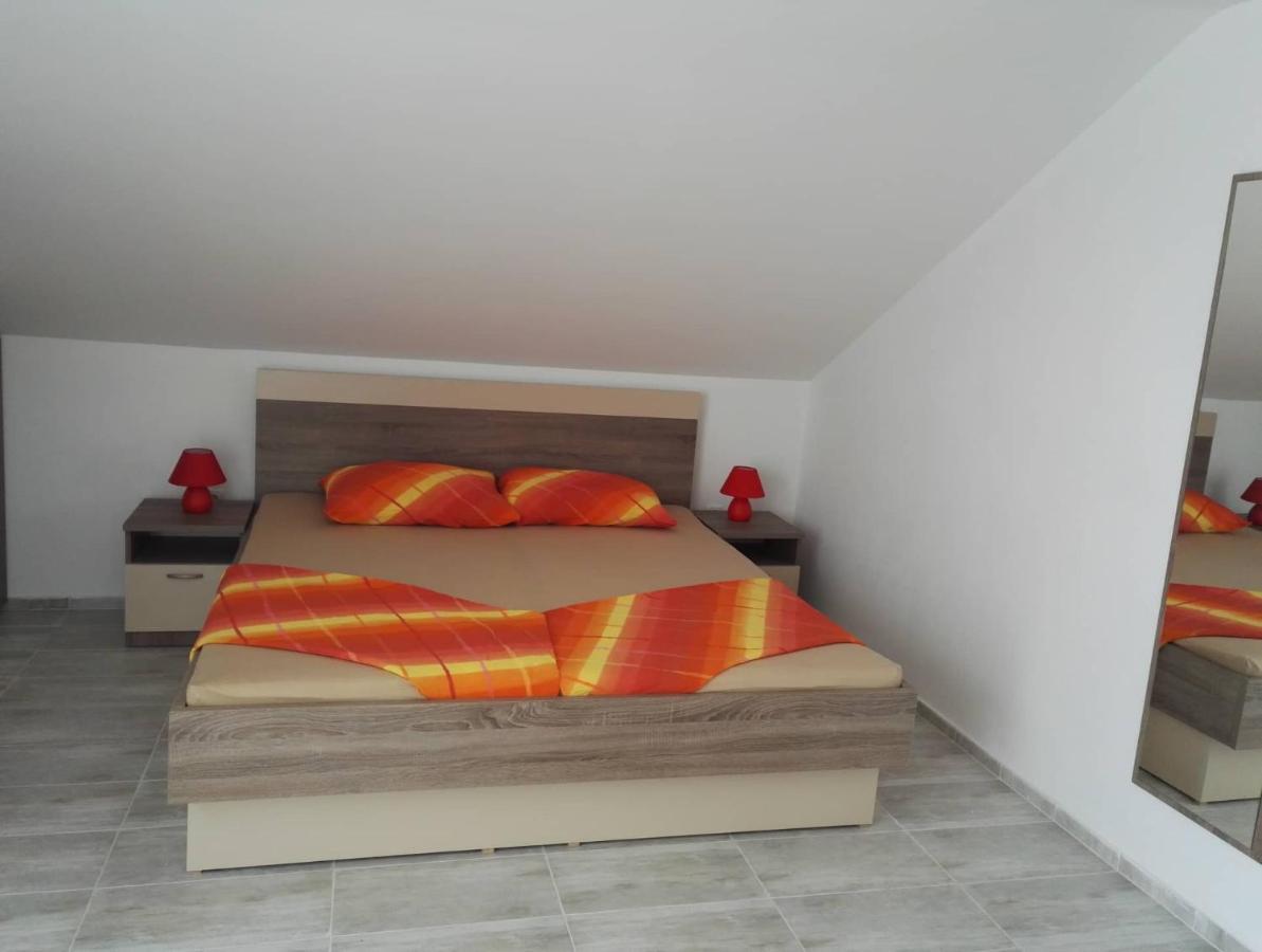 Apartment Niva Nin Eksteriør bilde